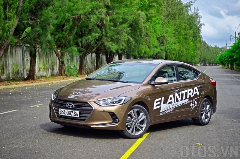 Đánh Giá Hyundai Elantra 2016 Ra Mắt Tại Việt Nam 7