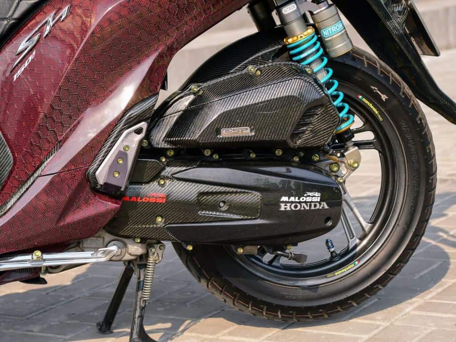 Độ Honda SH 150i Hết Hơn 500 Triệu - Phuộc Ducati V4S Dàn Vỏ Full Carbon 3