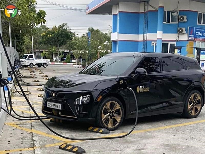 Chi Phí Để Sử Dụng Xe VinFast Khoảng Bao Nhiêu? 9 Chi phí sạc điện xe VinFast