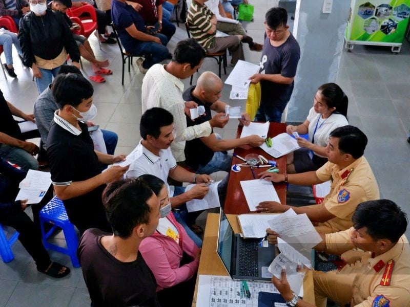 Top 5 Văn Phòng Cấp Lại, Đổi Mới Bằng Lái Uy Tín HCM 14 Điểm Số 2 – Phòng CSGT: 111 Tân Sơn Nhì, Phường Tân Sơn, Quận Tân Phú