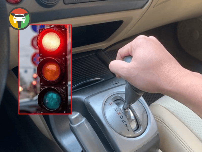 Tổng Hợp Các Lưu Ý Khi Sử Dụng Hộp Số Tự Động Kéo Dài Tuổi Thọ 8 Hạn chế để chế độ số D và giữ phanh khi cần dừng xe lâu