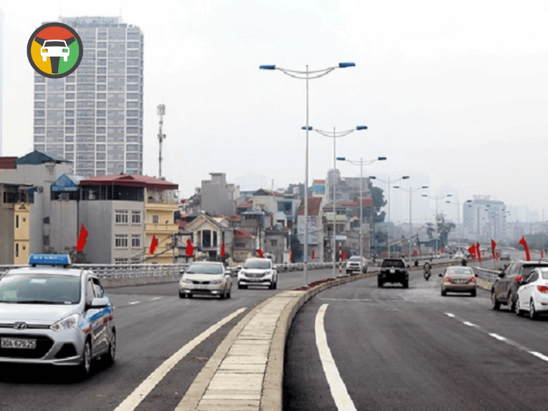 Kinh Nghiệm Lái Xe Ô Tô Trên Cao Tốc An Toàn Cho Tài 14 Khi nào được phép sử dụng làn dừng khẩn cấp?