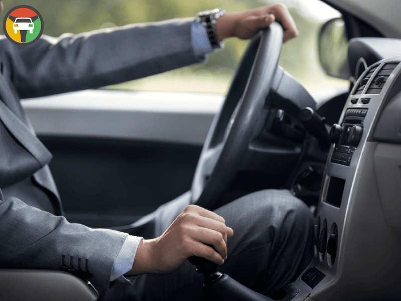 Tại sao xe số sàn đòi hỏi kỹ năng hơn xe tự động?