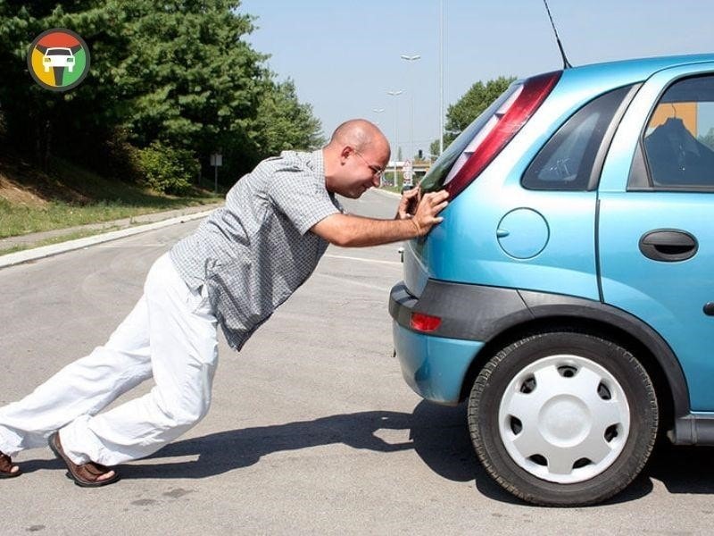 Xe Ô Tô Hết Bình Giữa Đường: Cách Xử Lý Nhanh & An Toàn 12 Phương pháp đẩy nổ chỉ sử dụng cho xe số sàn