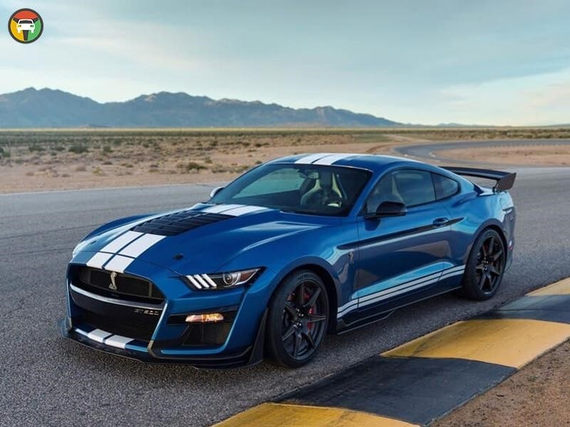 Xe Ford Mustang