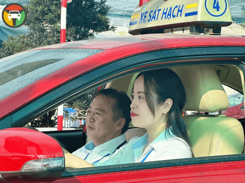 Làm chủ các bàn đạp và điều khiển chân