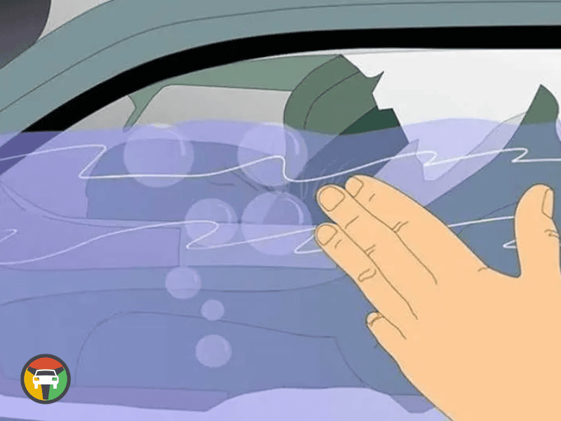 Làm thế nào thoát khỏi xe khi ô tô lao xuống nước?