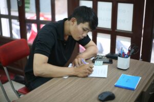 Học viên đăng kí tại trung tâm