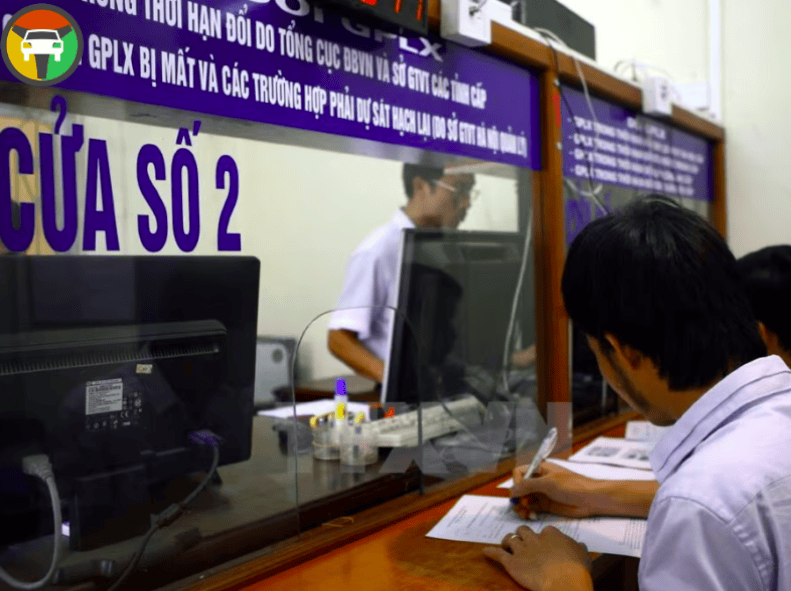 Chi phí làm lại bằng lái xe hạng B (B2 Cũ) bao nhiêu?
