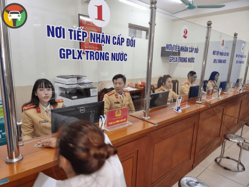 Lệ phí sát hạch khi nâng hạng giấy phép lái xe ô tô B lên CE