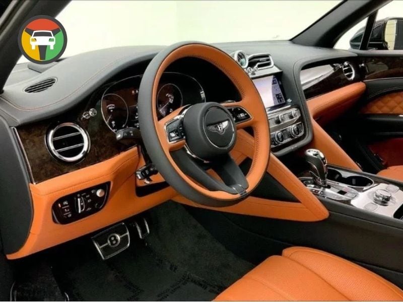 Phụ kiện nội thất có cần bảo dưỡng giống các bộ phận xe khác không?
