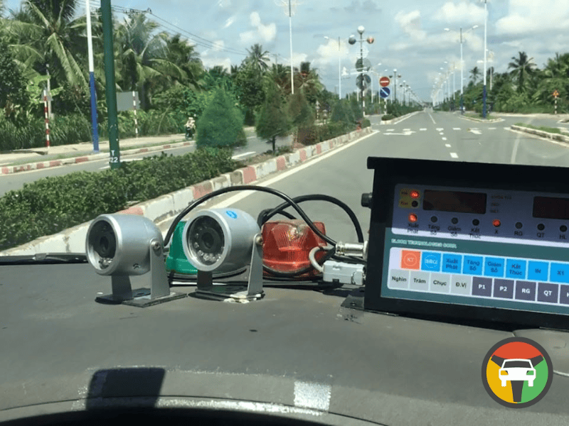 THỰC HÀNH CÁC KỸ NĂNG CƠ BẢN "LÁI XE ĐƯỜNG TRƯỜNG" 7 Nội dung kiểm tra của phần thi lái xe đường trường bao gồm những gì?