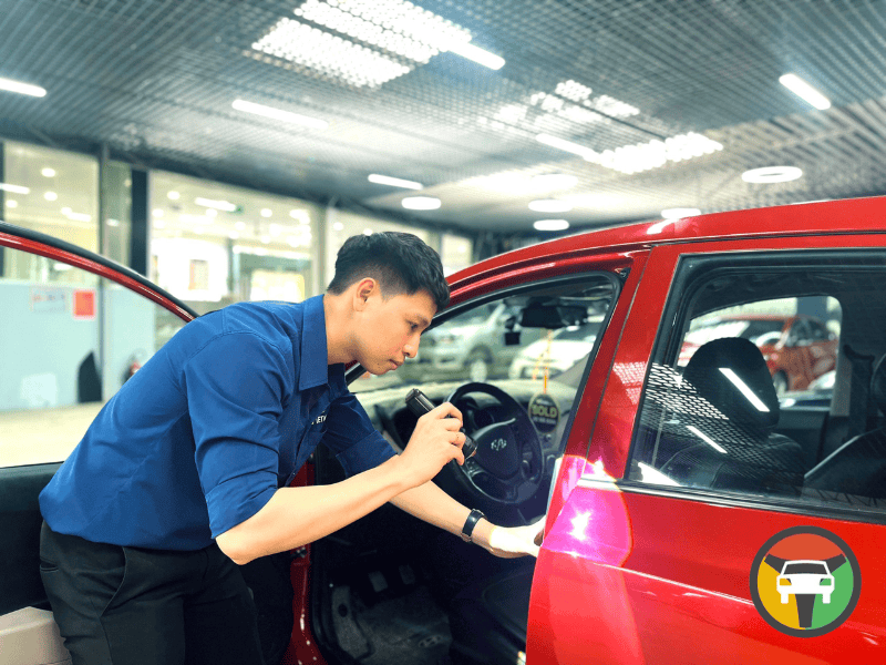 Tổng Hợp Những Kinh Nghiệm Mua Ô Tô Cũ Cần Trang Bị Ngay Lập Tức 10 Kinh nghiệm kiểm tra ngoại thất khi mua ô tô cũ