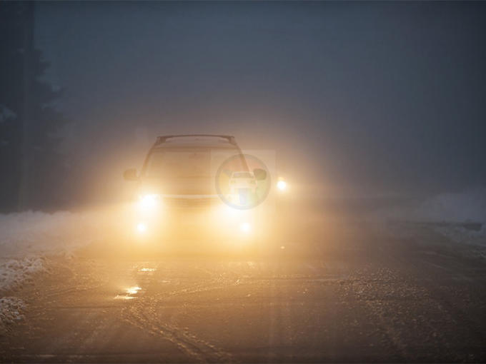 Bật đèn ô tô giúp tăng khả năng quan sát của người lái xe và của những người tham gia giao thông khác