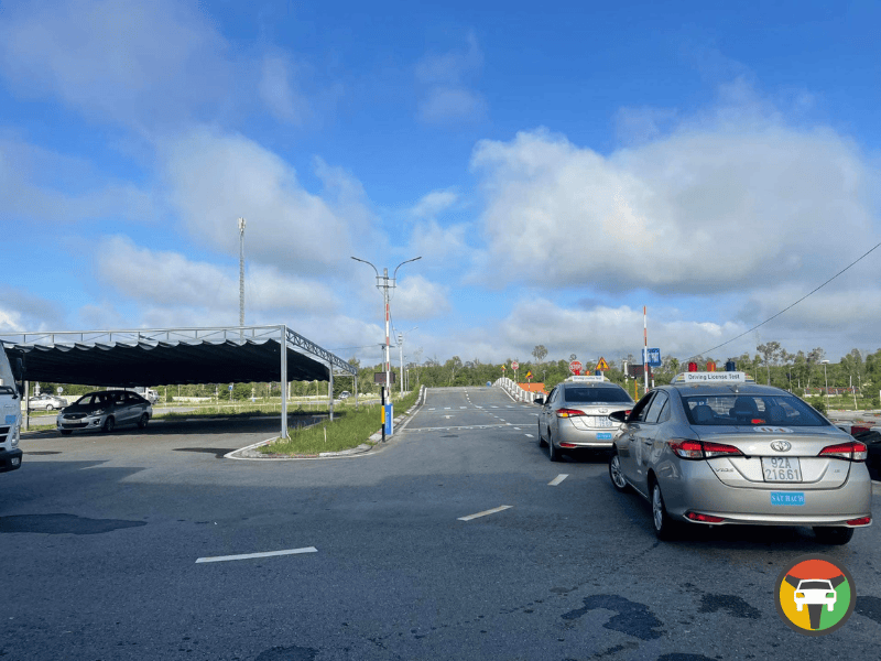 Học Bằng Lái B Số Sàn, Số Tự Động Mất Bao Lâu? 9 Thời gian học bằng lái xe hạng B là bao lâu?