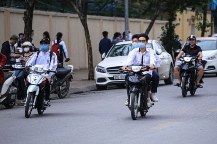 Mức phạt với phụ huynh/người giao xe cho trẻ chưa đủ tuổi
