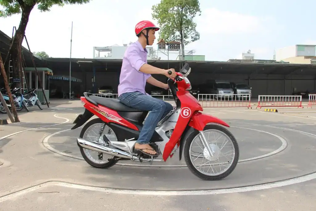 Những trường hợp không được thi bằng lái xe máy cần biết 6 Vi phạm quy chế thi sát hạch