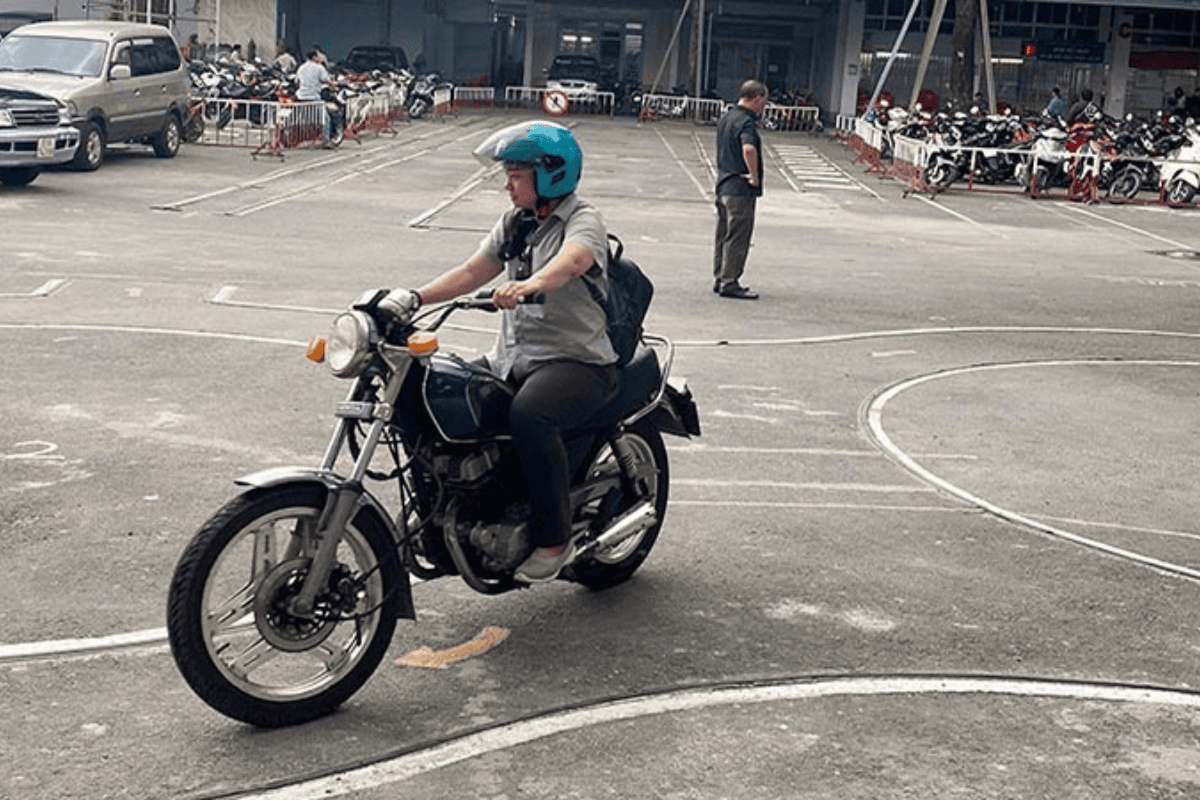 Thi bằng lái A2 bao nhiêu tiền? Cập nhật chi phí mới nhất 10 Kinh nghiệm thi đậu bằng lái A2 ngay lần đầu