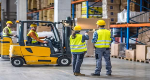 An toàn khi lái xe nâng: Kỹ năng, nguyên tắc cần biết 2