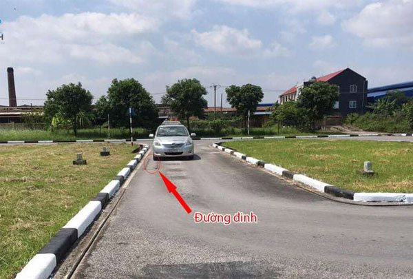 Cách Xác Định Thời Điểm Đánh Lái Trong Đường Hẹp Vuông Góc 13 Nguyên tắc cơ bản khi vào cua vuông góc