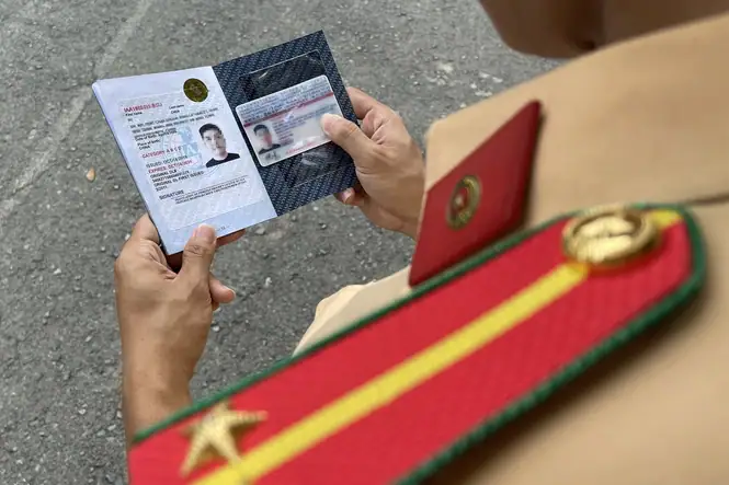 Thông tin cần biết về bằng lái quốc tế IAA trước khi chuyển đổi 7 Bằng lái xe IAA dùng được ở Việt Nam không?