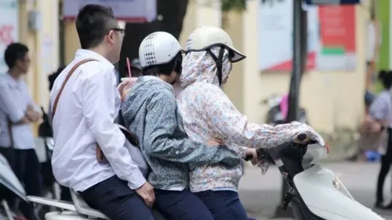 Quy định pháp luật mới về lỗi xe máy chở 3 người