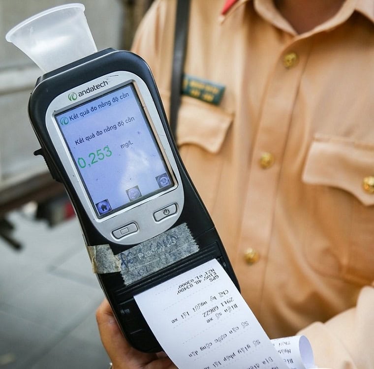 Tìm hiểu mức phạt nồng độ cồn xe máy cao nhất