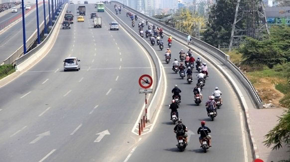 Cách Đi Đúng Làn Đường Cho Xe Máy Theo Luật Mới - Hướng Dẫn Chi Tiết 6 Cách đi đúng làn đường cho xe máy theo quy định hiện hành