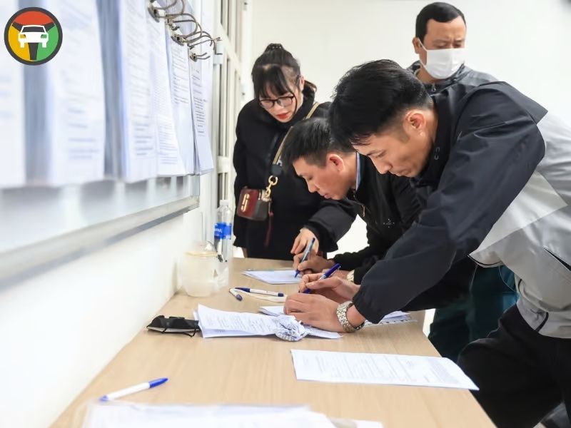 Thủ Tục & Phí Đổi Bằng Lái Xe Hạng D Hết Hạn Mới Nhất 5 Thủ Tục & Phí Đổi Bằng Lái Xe Hạng D Hết Hạn Mới Nhất 3