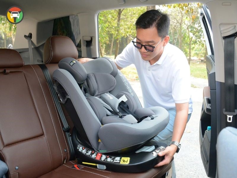 Quy Định Ghế Trẻ Em Trên Xe Ô Tô Mới Nhất & Lưu Ý Lựa Chọn 10 Lắp ghế trẻ em trên ô tô