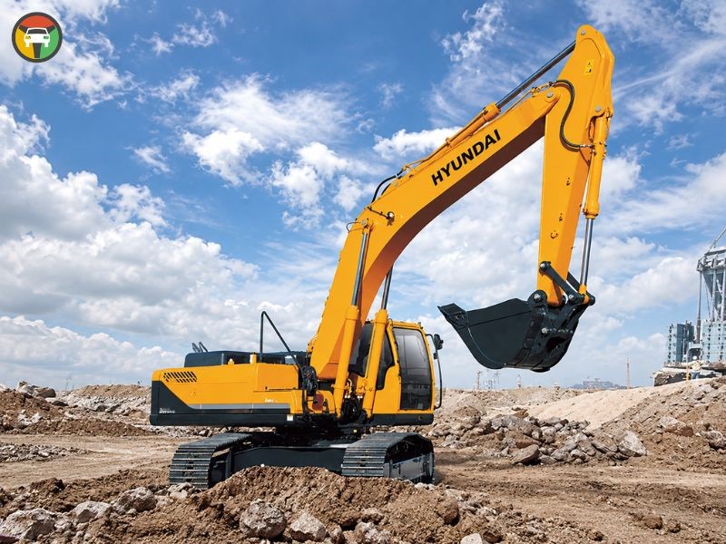 Học lái xe cuốc (ảnh minh họa)